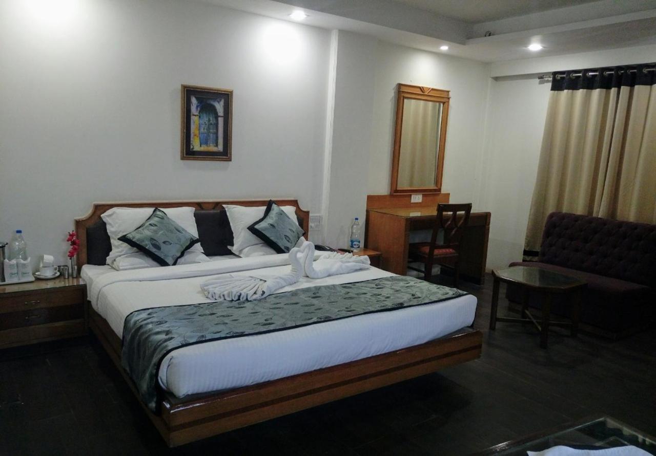 Hotel Shelter Gwalior Exterior foto